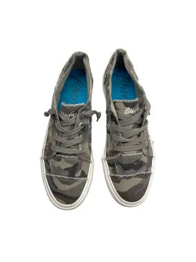 Camouflage Print Shoes Sneakers Blowfish, Size 9.5