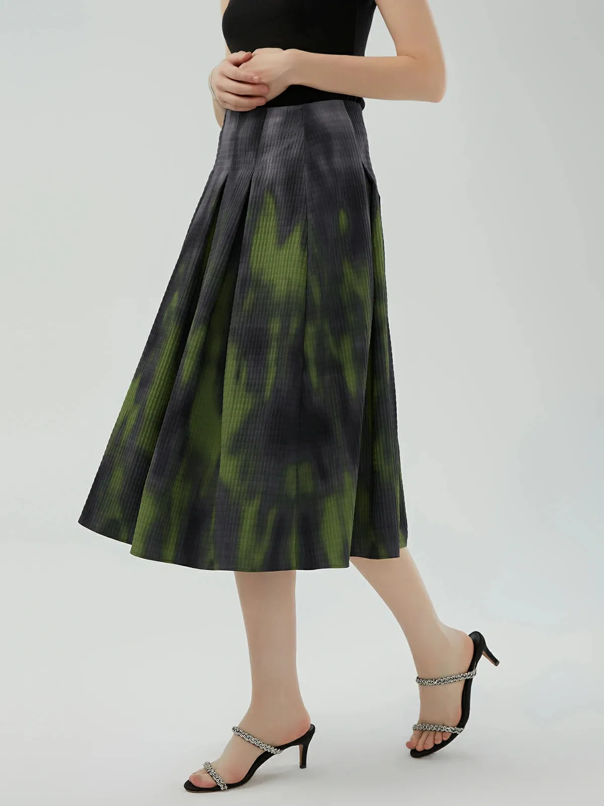 Gradient Pleated Midi Skirt