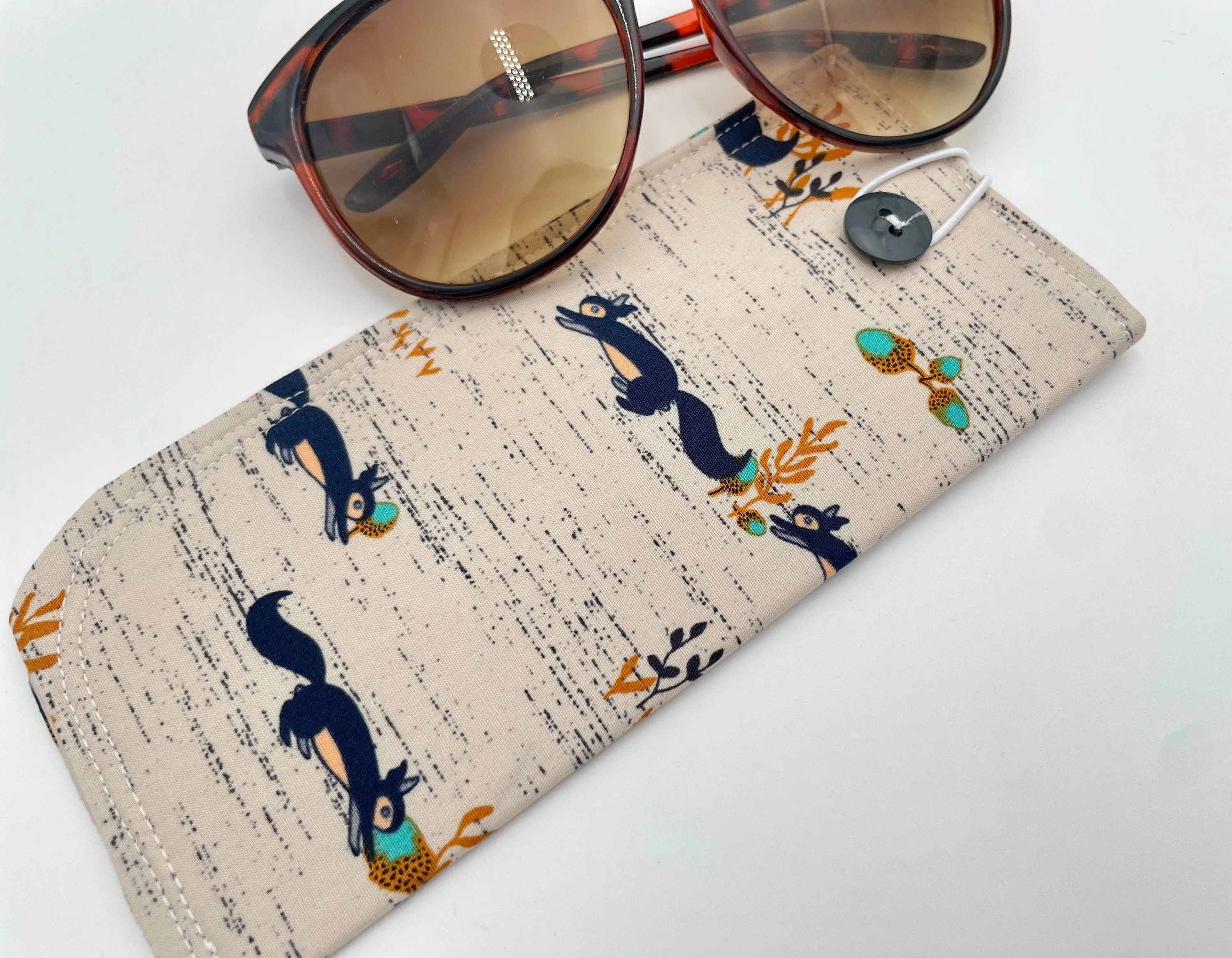 Squirrel Eyeglass Case, Beige Glasses Pouch, Animal Sunglass Sleeve, Soft Glasses Holder