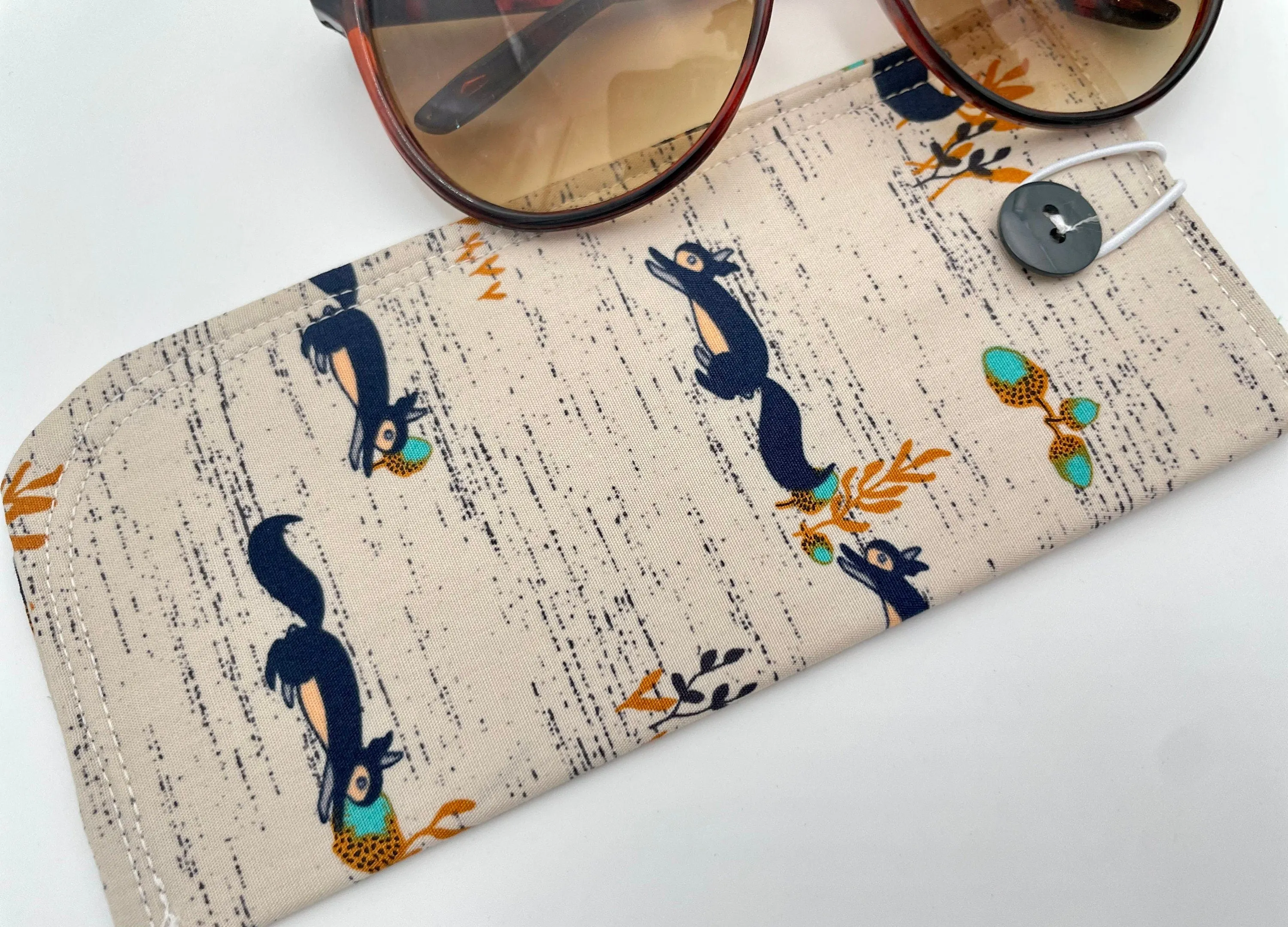 Squirrel Eyeglass Case, Beige Glasses Pouch, Animal Sunglass Sleeve, Soft Glasses Holder